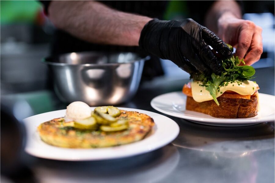 Berlin: Fine Dining Breakfast with Champagne in Schoneberg - Should you book this Champagne breakfast?