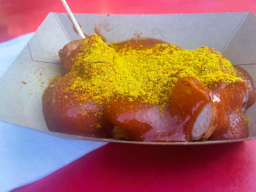 Berlin: Food Tour in Hidden Gems for Small Groups - Döner in freshly baked bread: Berlin street food, done properly