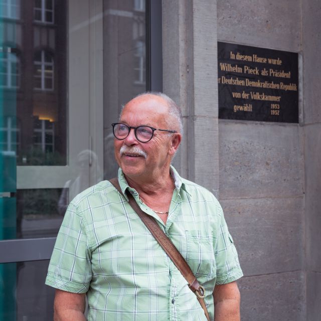 Berlin: GDR witness tour in small group - Berlin-Pankow’s Stasi prison: what pre-trial detention meant