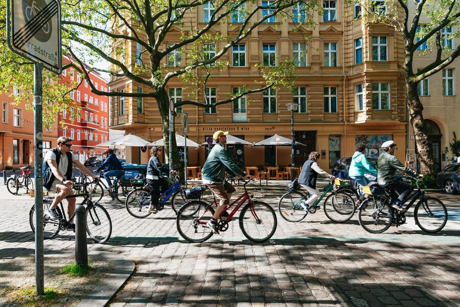 Berlin: Green City Guided Bike Tour - Guide Style, Urban Art, and the Gentrification Thread