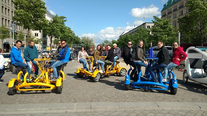 Berlin : Guided Private Sightseeing Tours with Funbikes, Teambikes - Along Berlin’s main boulevard and the Neue Wache memorial