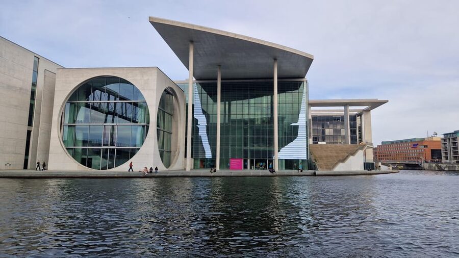 Berlin: Guided Walking Tour around the Reichstag - Getting There: Start on Paul-Löbe-Allee, Finish at Platz der Republik