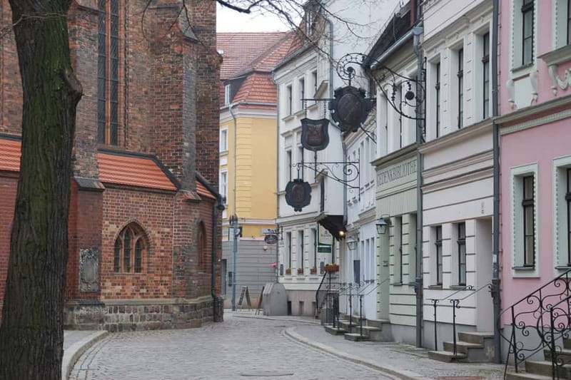 Berlin: Historic Center Walking Tour with a Real Berliner - Walking Mitte With a Real Berliner: The Value of a “Story Route”