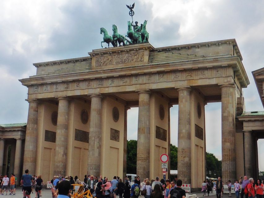 Berlin: Historical Sights & Berlin Wall Tour with a Berliner - Who this tour is perfect for