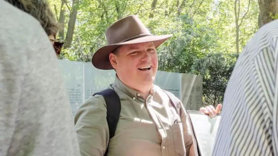 Berlin: Hitler's Berlin The Rise & Fall Guided Walking Tour - Tiergarten Soviet War Memorial: the cost of the Battle of Berlin