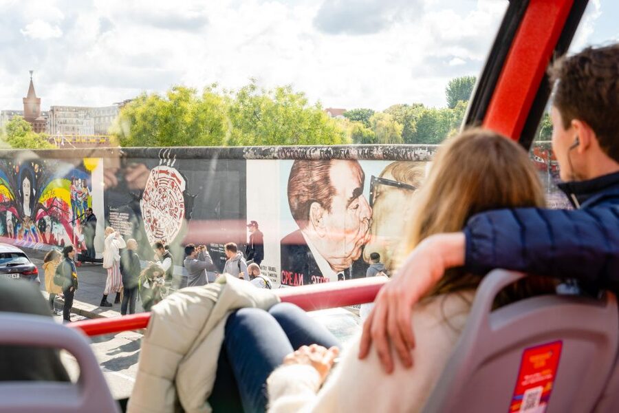 Berlin: Hop-On-Hop-Off Bus with Boat Cruise Option - How the Route Feels: West Berlin to East Side in One Easy Loop