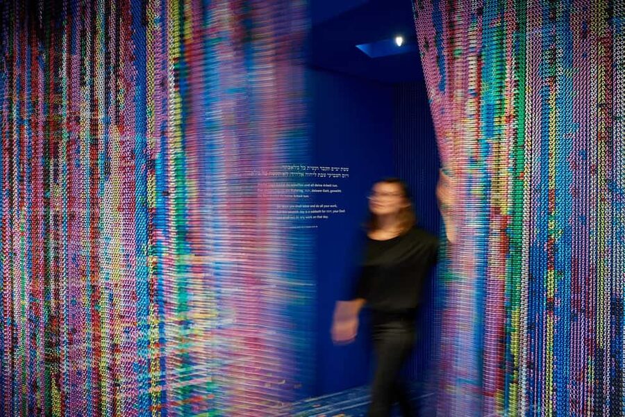 Berlin: Jewish Museum Highlights Tour - How the tour tells history: objects, media, and competing voices