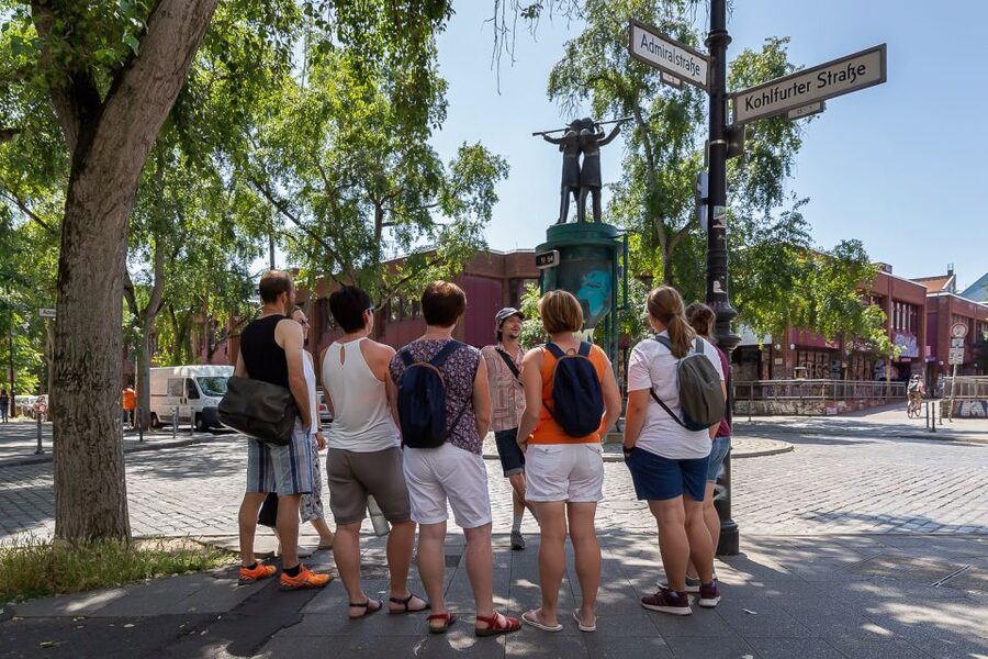 Berlin: Kreuzberg Guided Walking Evening Tour - Ending at Bevernstraße: a good place to keep exploring