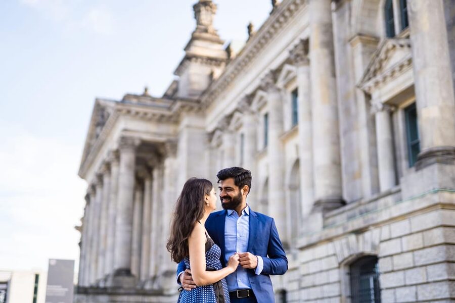 Berlin Love Story: Surprise Proposal Photography Session - How the Photographer Keeps the Surprise Intact