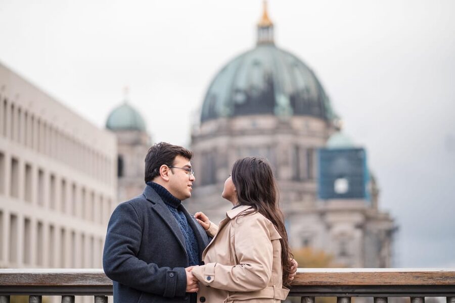 Berlin Love Story: Surprise Proposal Photography Session - Choosing Your Proposal Spot Across Berlin (Without Losing the Plan)