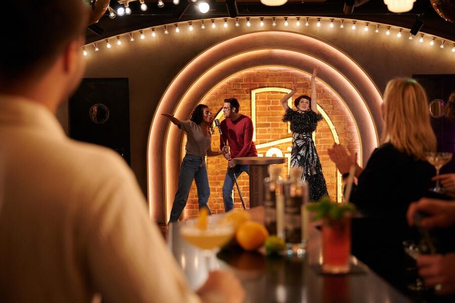 Berlin: Madame Tussauds Museum & Berlin Dungeon Combo Ticket - From Celebrity Wax to Dark Theater: Why This Combo Works