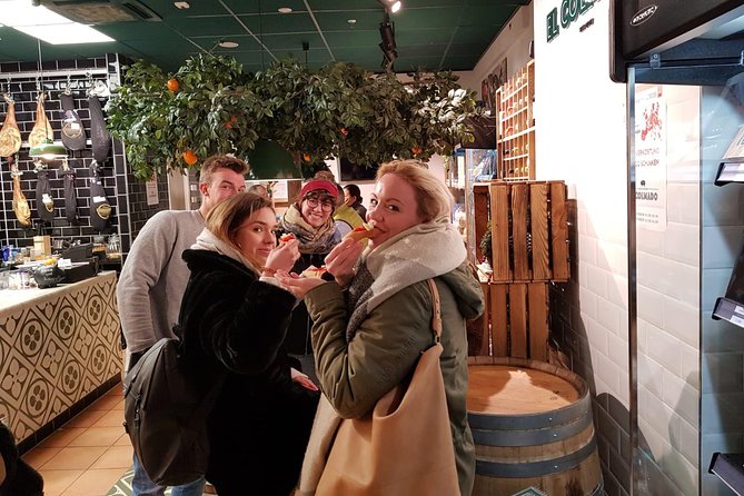 Berlin Mitte kulinarisch – Die Food Tour - Stop 1 in Mitte: sampling delicacies with neighborhood stories