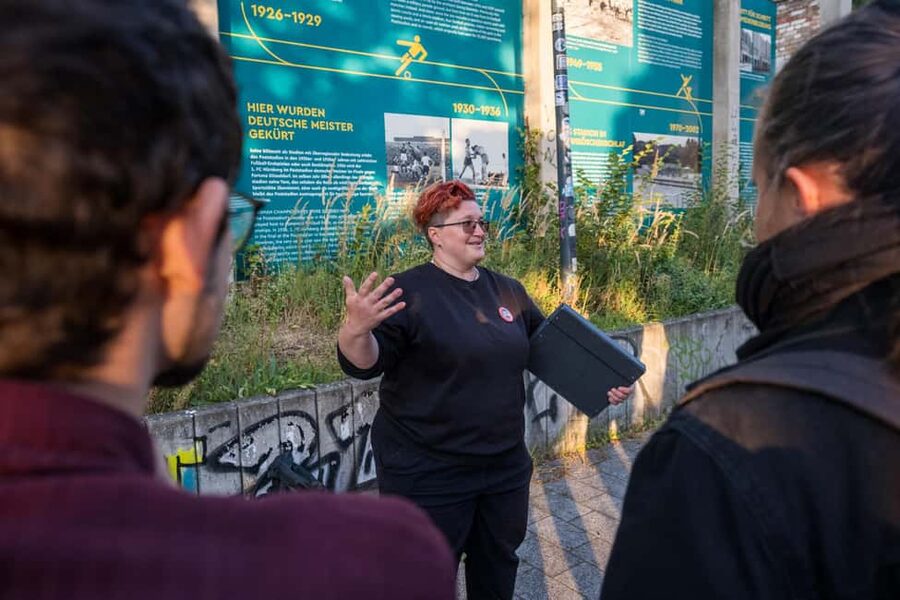 Berlin: Moabit Prison Tour of Crime and Punishment - What to pack for an all-outdoor walk
