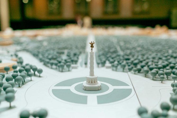 Berlin Museum Island & City PRIVATE TOUR with Dom Ticket Included - Museum Island, but with a plan you can actually follow