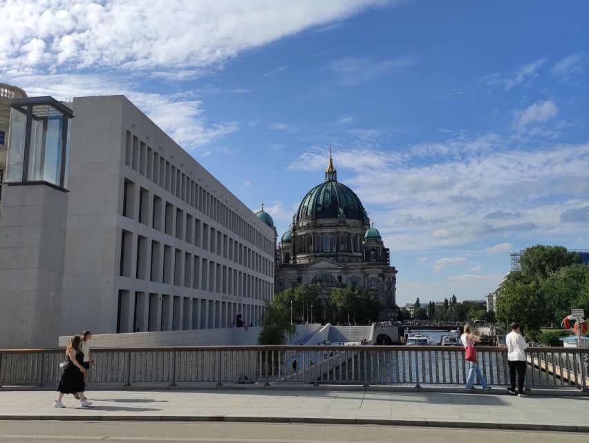 Berlin: Museum Island Guided Walking Tour - The guide factor: Carlo’s local perspective and why it matters