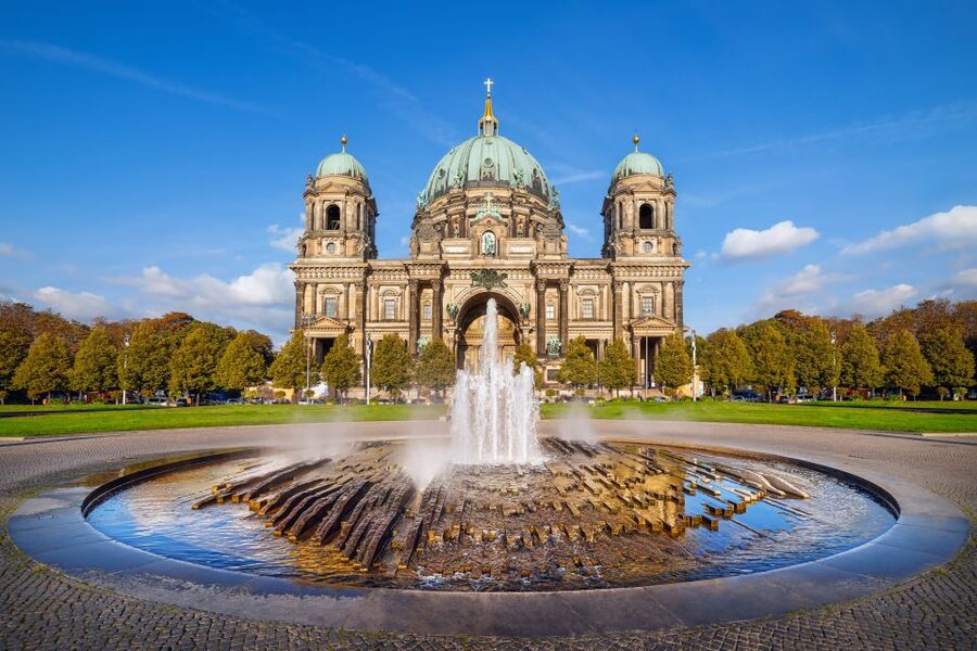 Berlin: Museum Island Guided Walking Tour - Ending outside the Humboldt Forum: your next step after the tour