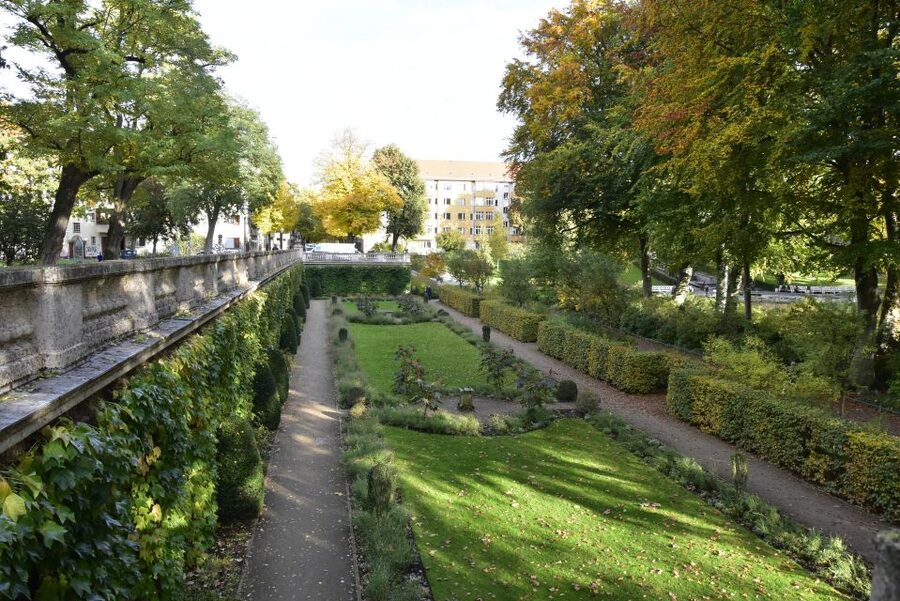 Berlin: Neukölln Walking Tour - The Last 10 Years: What Changed, What Stayed, What Matters Now