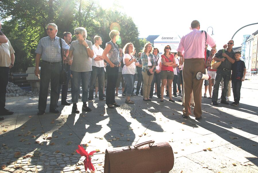 Berlin: Old Neukölln Private Walking Tour - Richardplatz: the village atmosphere you don’t expect