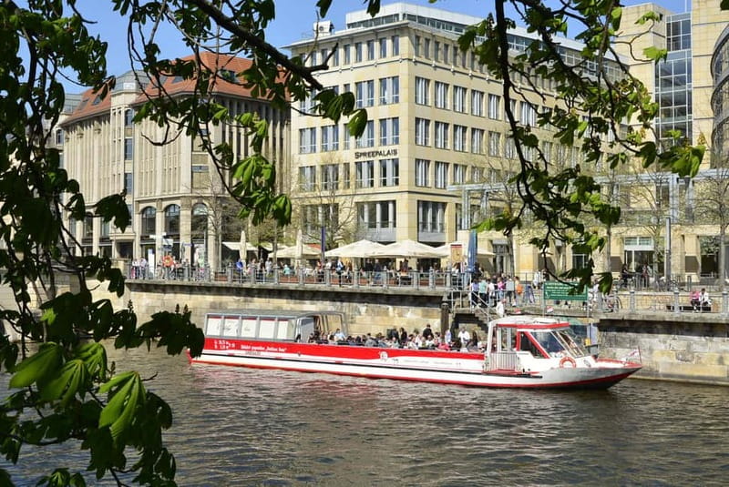 Berlin: Panoramic Boat Tour with Bilingual Audio Guide - Your Stops Along the Spree: What Each Part Feels Like