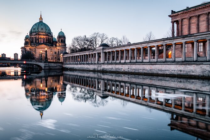 BERLIN PHOTO TOUR with a professional Photographer from Berlin - Where each stop leaves you stronger