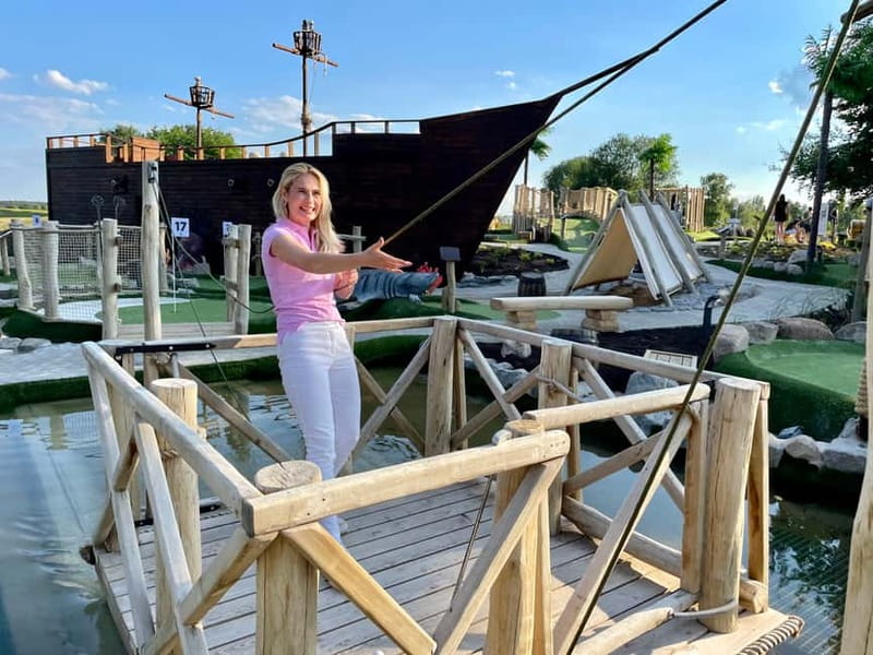 Berlin: Pirate´s Island Adventure Mini Golf Ticket - The pirate set pieces: where the course earns its fun