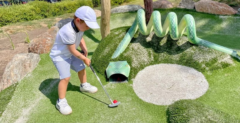 Berlin: Pirate´s Island Adventure Mini Golf Ticket - What the included ticket actually covers (and why it’s convenient)
