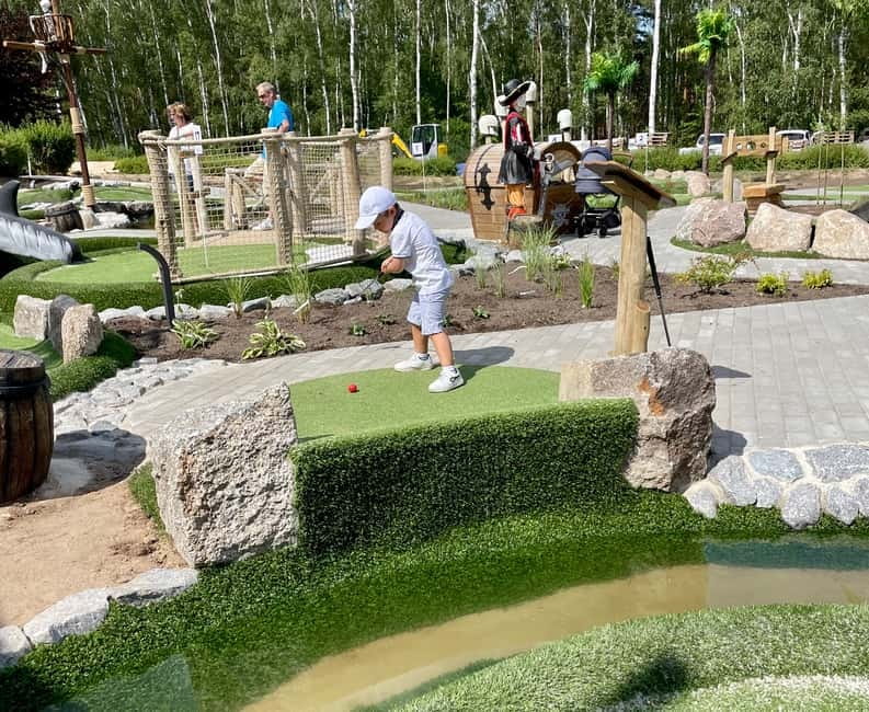 Berlin: Pirate´s Island Adventure Mini Golf Ticket - Accessibility: what wheelchair users should know