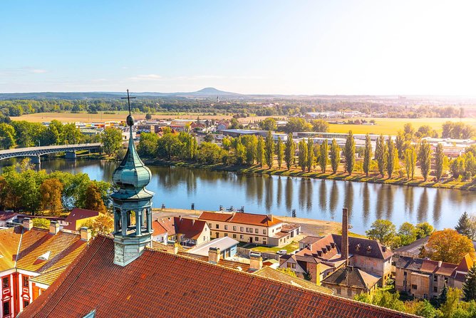 Berlin-Prague One-Way Sightseeing Day Tour - Price and value: what you’re really paying for