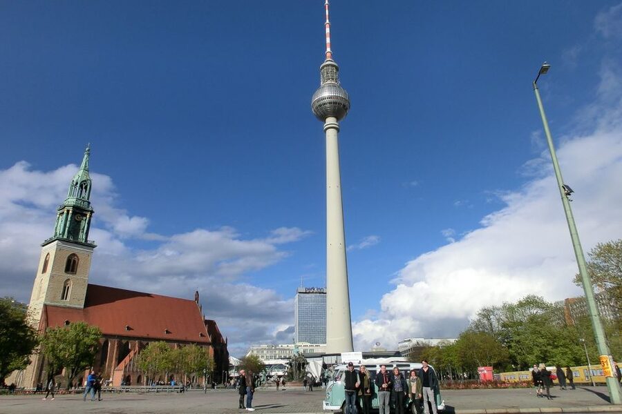 Berlin: Private Sightseeing Tour in Iconic Oldtimer VW Bus - Key highlights worth aiming for