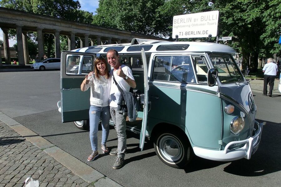 Berlin: Private Sightseeing Tour in Iconic Oldtimer VW Bus - FAQ