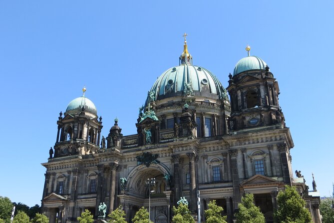 Berlin Private Walking Tour with a Local - Private walking tour with a local host: what you’re really buying