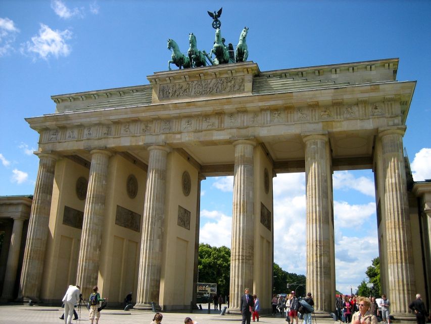 Berlin: Prussian History Walking Tour with Geo Epoche - Friedrichswerdersche Curch: when faith meets city planning