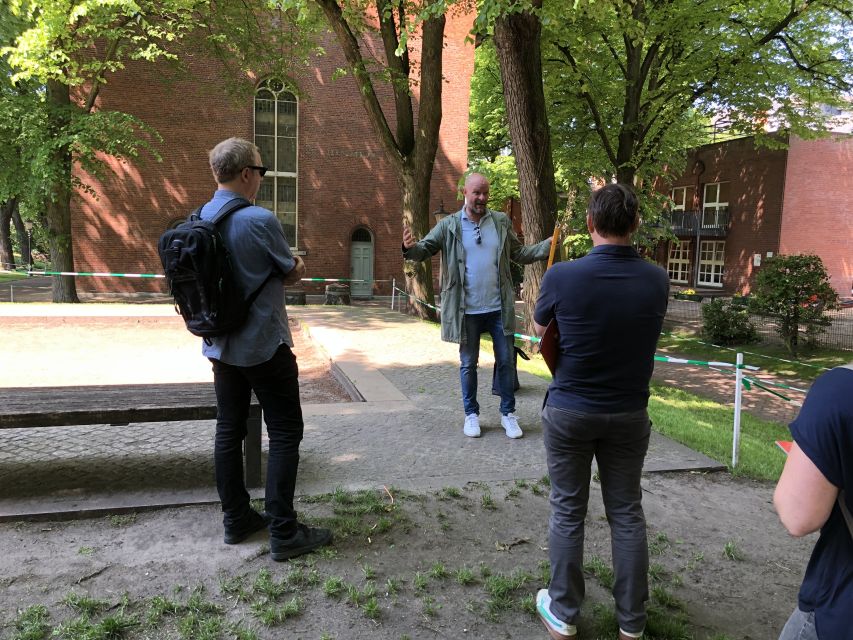 Berlin: Prussian History Walking Tour with Geo Epoche - Logistics that matter: rain, walking, and German-only narration