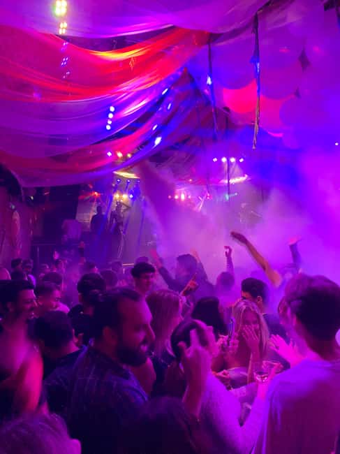 Berlin Pubcrawl: Shots, Party Games, Prices & VIP Club Entry - Skip-the-Line Clubs: Less Waiting, More Dancing