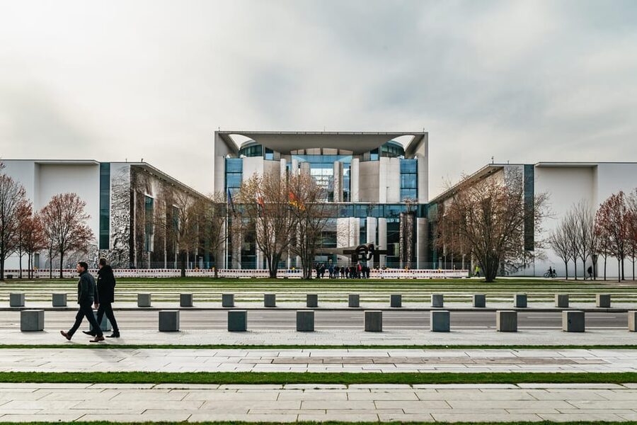 Berlin: Reichstag, Dome and Government District Guided Tour - FAQ