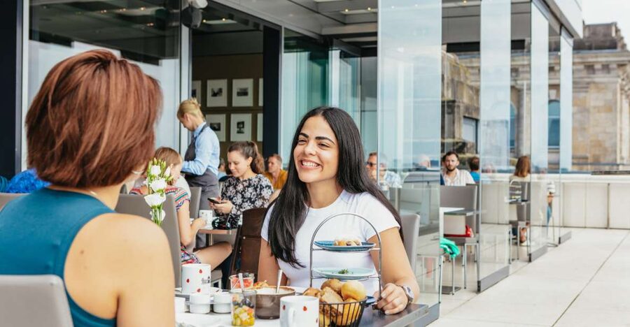 Berlin: Rooftop Breakfast at Käfer Restaurant Reichstag - Key points I’d plan around