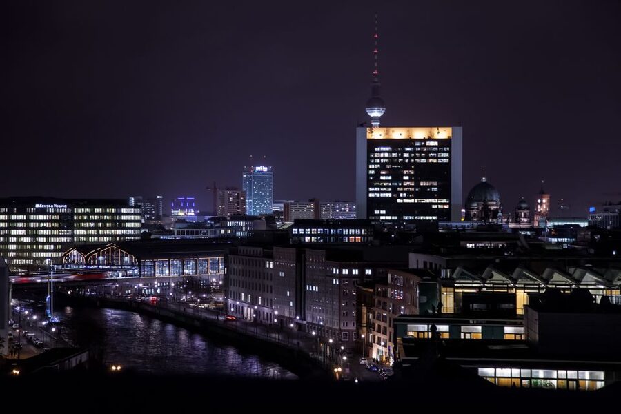 Berlin: Rooftop Lunch at the Reichstag's Käfer Restaurant - Should you book the Käfer rooftop lunch at the Reichstag?