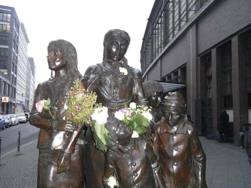 Berlin‘s Jewish Heritage Private Tour With Jacob - Holocaust Memorial: facing history with structure, not silence