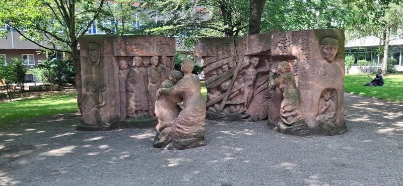 Berlin‘s Jewish Heritage Private Tour With Jacob - Block of Women: a memorial that keeps the human scale