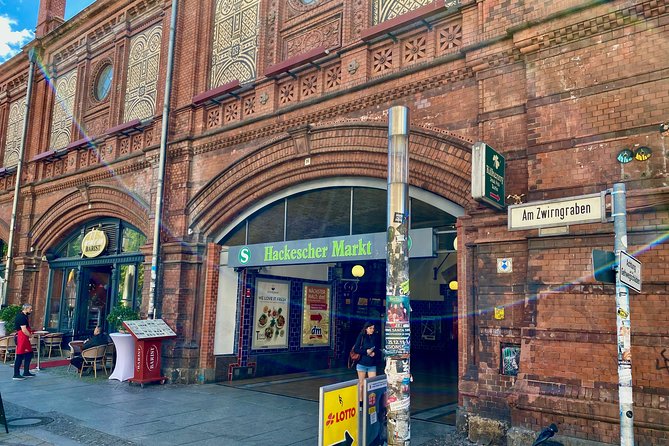 Berlin's Jewish Quarter - Private Live Virtual Experience - Stop 4: Die Hackeschen Höfe and the art-nouveau courtyard complex