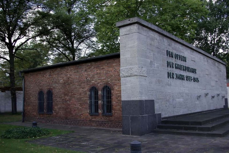 Berlin & Sachsenhausen: 5-Hour Tour "Third Reich" by VW-Bus - Why This Third Reich Tour Works in Only 5 Hours