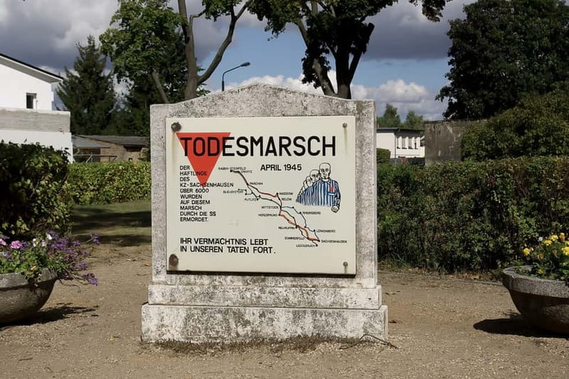Berlin & Sachsenhausen: 5-Hour Tour "Third Reich" by VW-Bus - Hotel Pickup and the VW Bus Comfort Factor