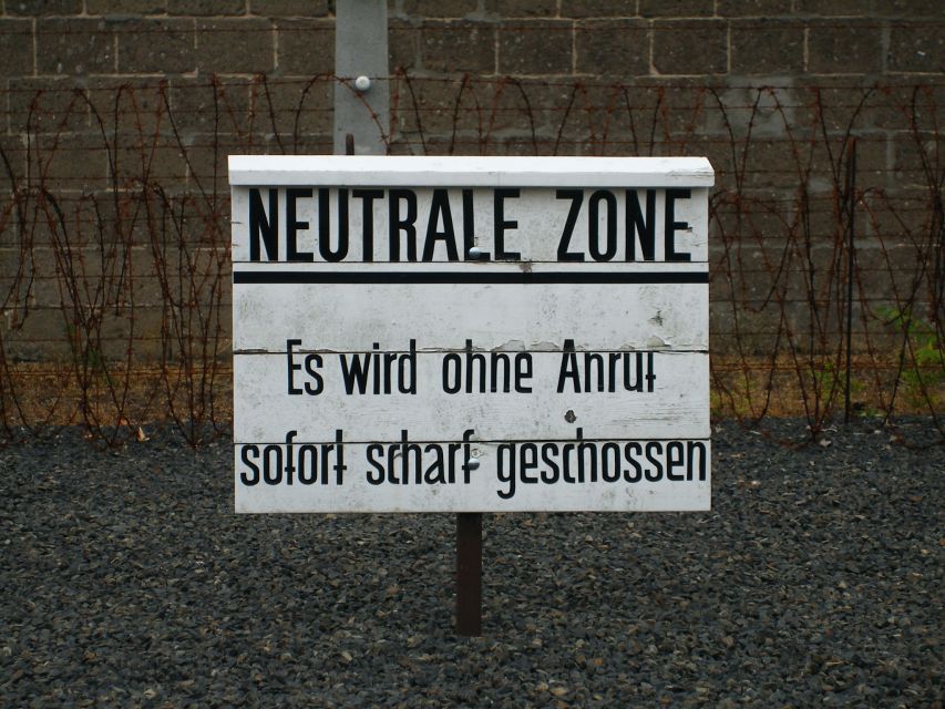 Berlin: Sachsenhausen Memorial 6-Hour Tour in Spanish - Meeting at Alexanderplatz: where your Spanish tour actually begins