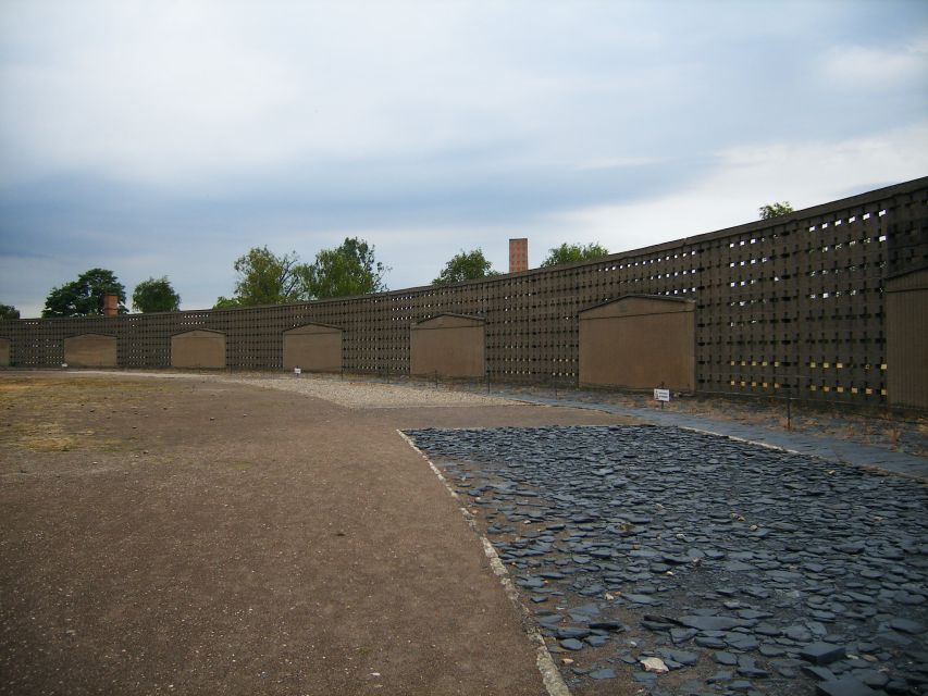 Berlin: Sachsenhausen Memorial 6-Hour Tour in Spanish - Station Z: 1942 and the idea of killing efficiently