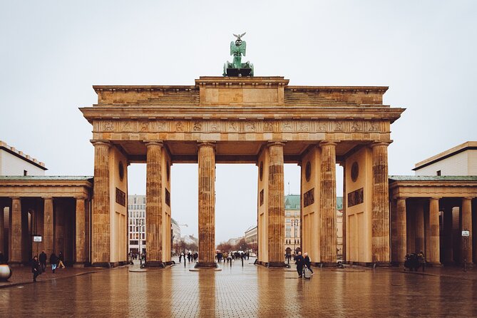 Berlin Scavenger Hunt and Highlights Self-Guided Tour - Alexanderplatz Start: How This Hunt Gets Moving