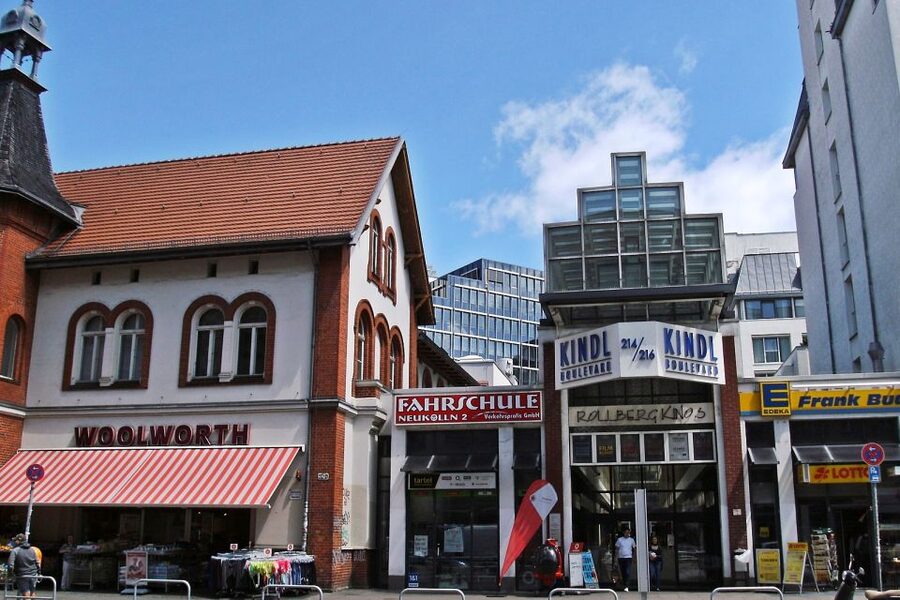 Berlin: Schillerkiez and Rollberg Walking Tour - Key highlights at a glance