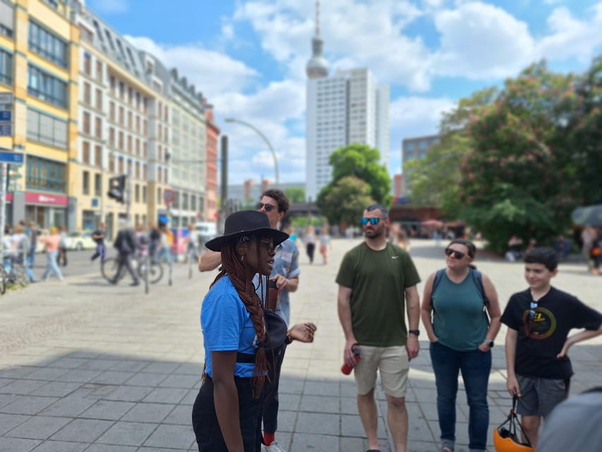 Berlin: Secrets of Berlin Bike Tour - Hackescher Markt and Hackescher Höfe Courtyards