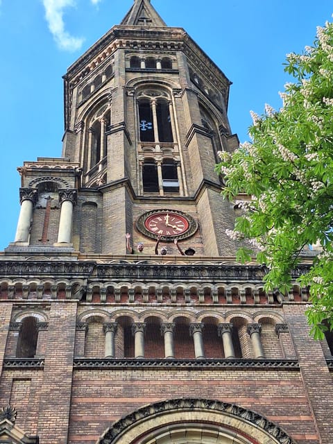 Berlin: Secrets of Berlin Bike Tour - Tacheles, the Spree Area, and Art Culture Beyond Museums