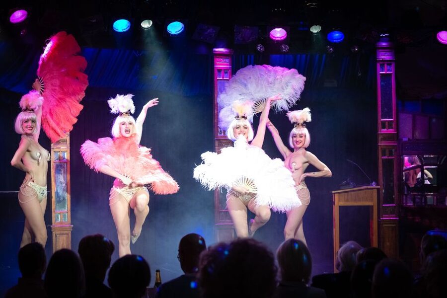 Berlin: Showgirls of Burlesque Show - Drinks, Cocktails, and the Real Cost of a Night Out