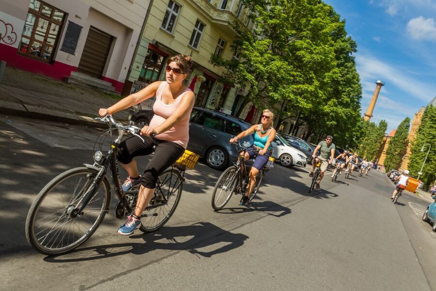 Berlin: Sights and Highlights Bike Tour with a Local Guide - A 3-hour Berlin loop that gives you a fast orientation